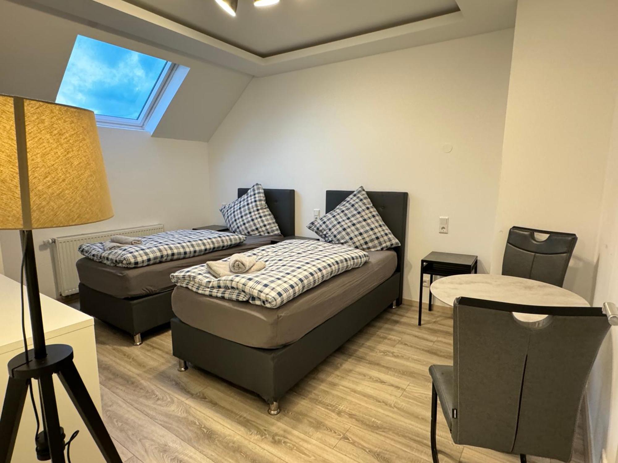 - Free Parking - Wifi - Kitchen