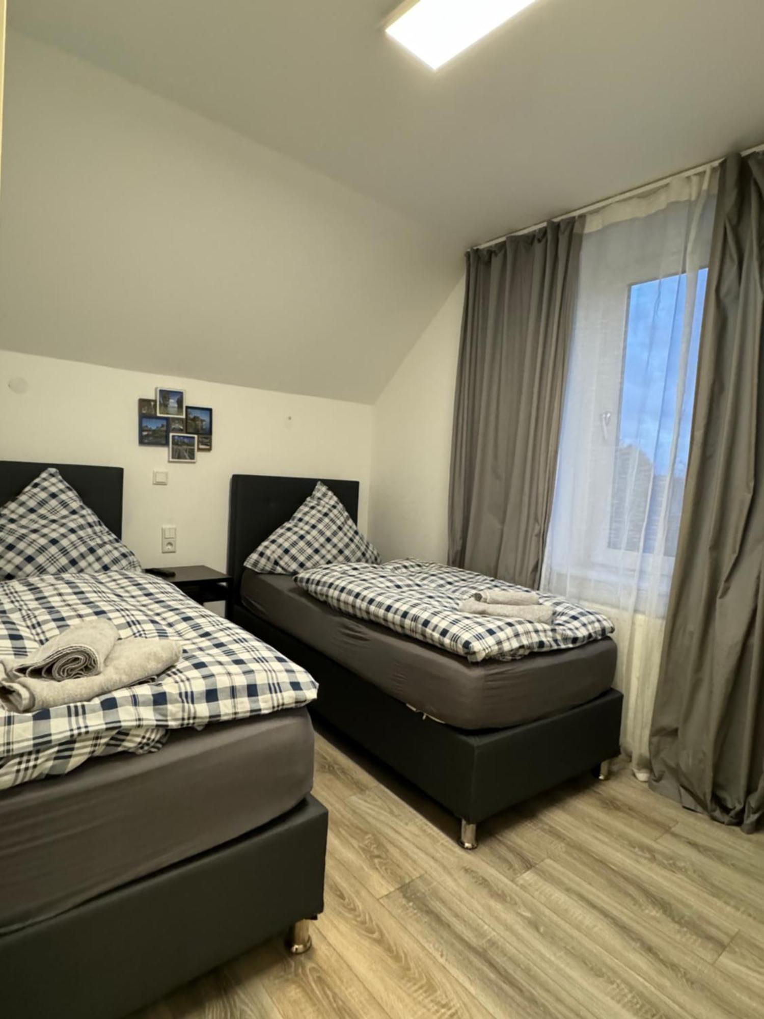 - Free Parking - Wifi - Kitchen Apartment Essen